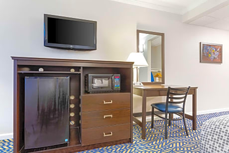 2 Double Beds, Nonsmoking, Accessible