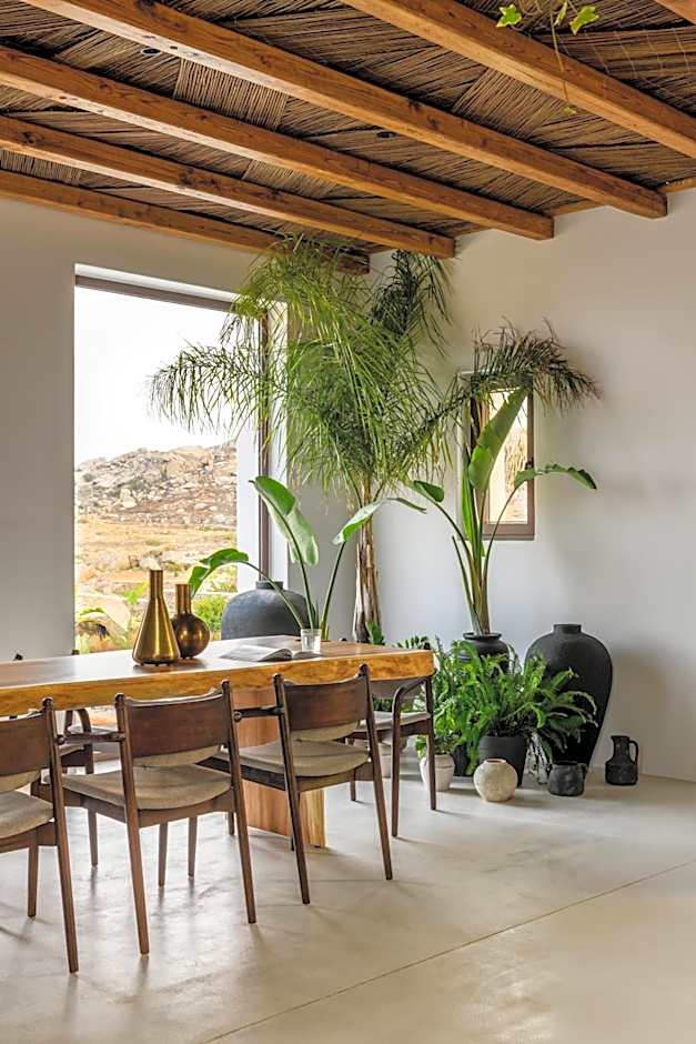 Charisma Hotel and Wellness Club