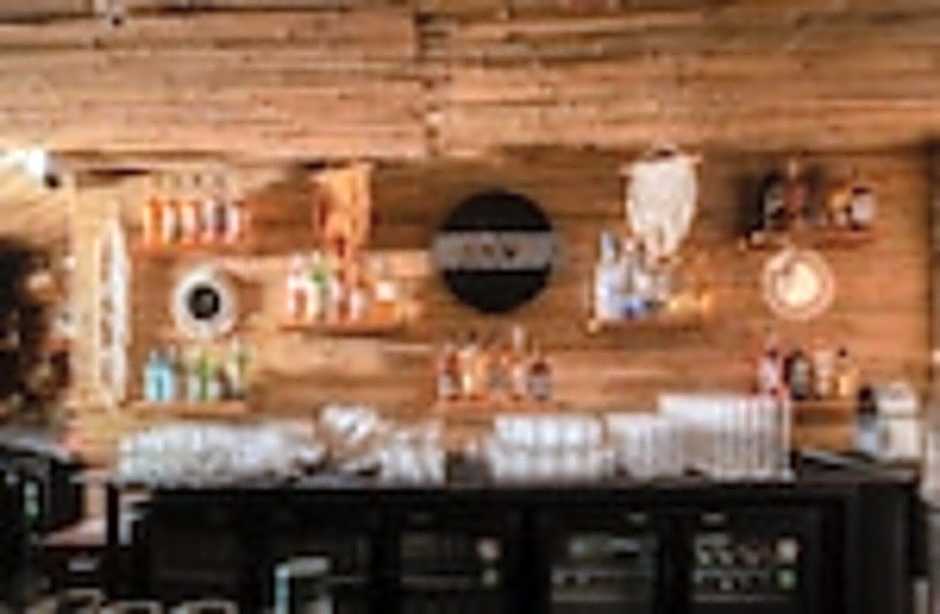 Hotel Udai Niwas - By The Lake