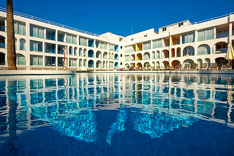 Ebano Hotel Apartments & Spa