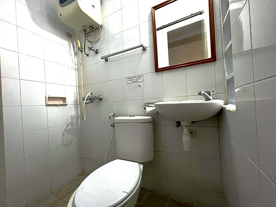 Hotel Winotosastro by Athelu