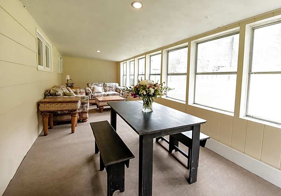 The Broadway Guest House