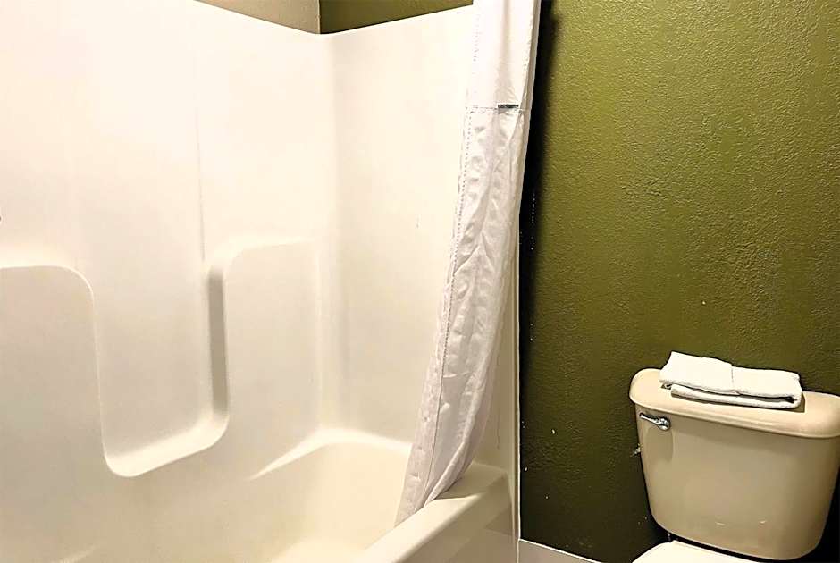 Super 8 by Wyndham Madison IN