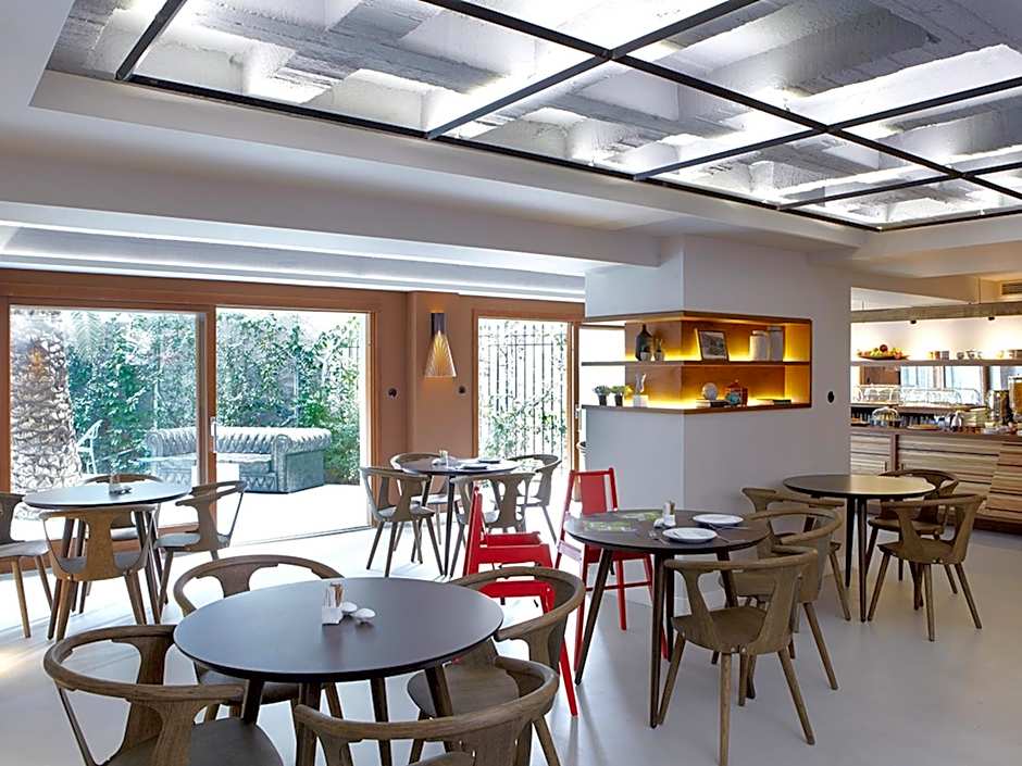 Apollon Library Suites