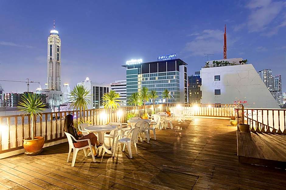 The Victory Executive Residences Bangkok