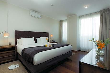 Executive Suite with Balcony