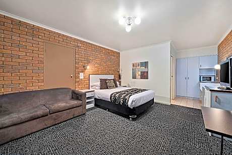 Queen Room