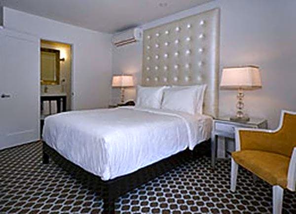 L.A. Sky Boutique Hotel