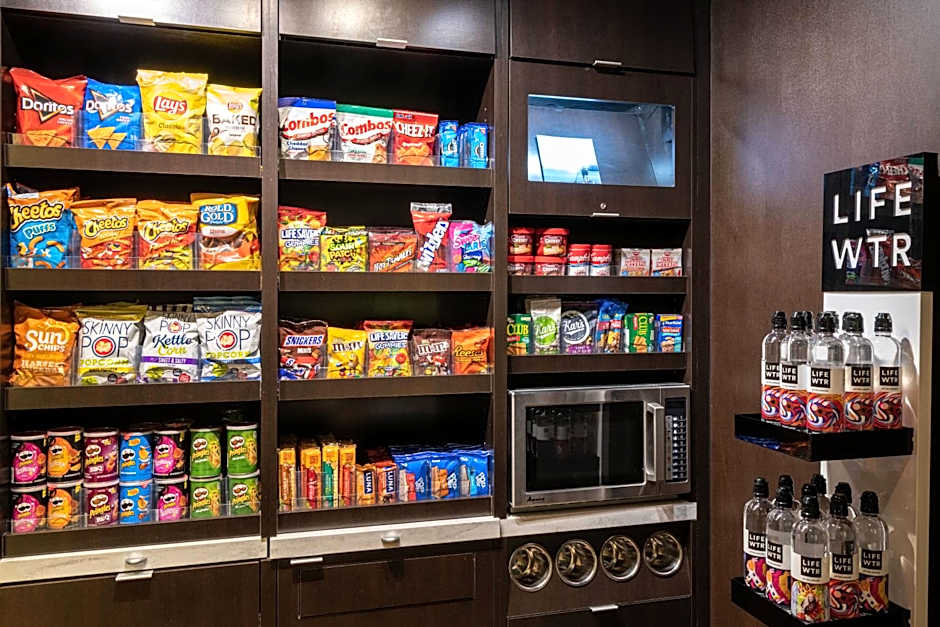 Courtyard by Marriott Bloomington