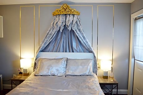 Double Room with Mountain View