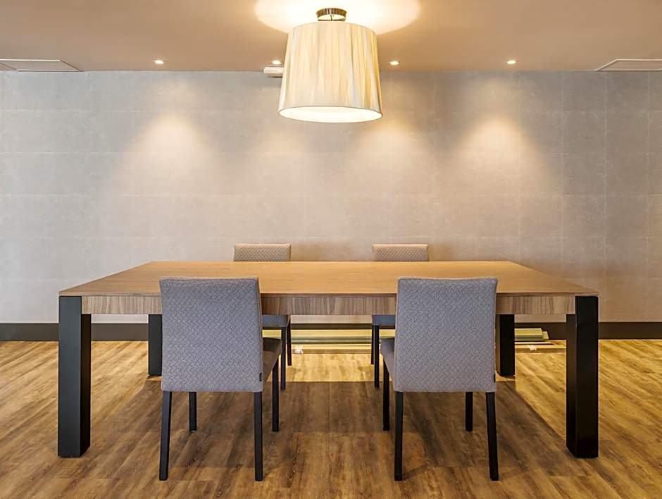 Hotel Ilunion Las Lomas