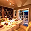 Clifftop Exclusive Safari Hideaway