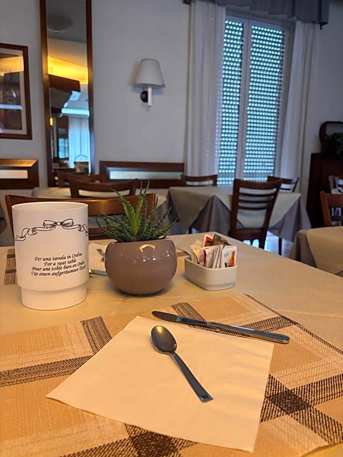 Hotel Crocenzi