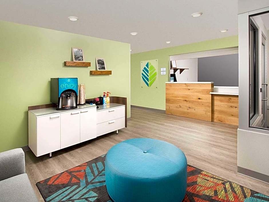 WoodSpring Suites Toledo Maumee