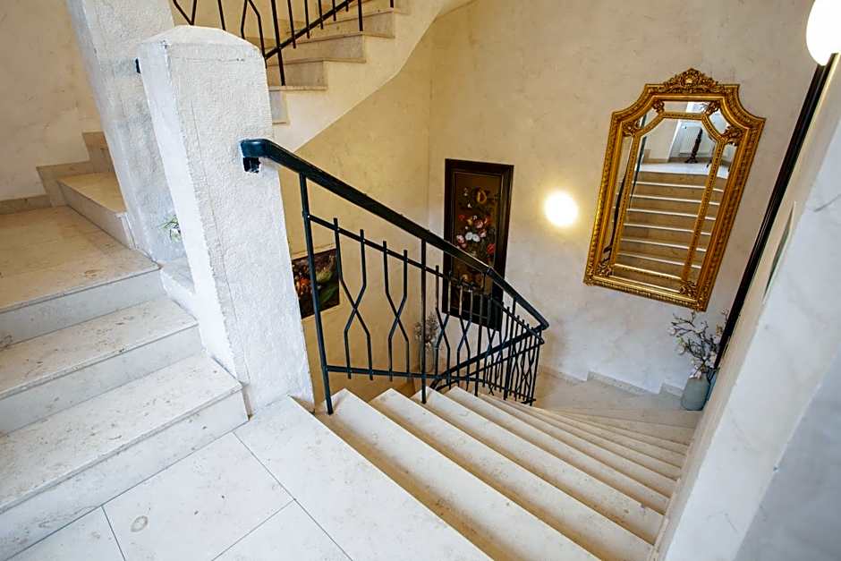 Little King Hotel U Malvaze