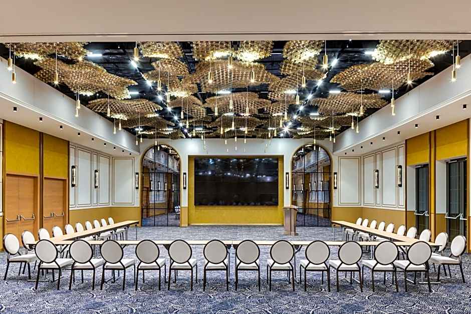 Courtyard by Marriott Cluj - Napoca Downtown