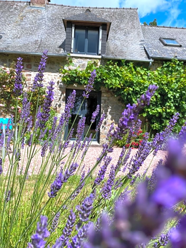 L'Hôtié de Brocéliande à Paimpont, au coeur des sites naturels et légendaires