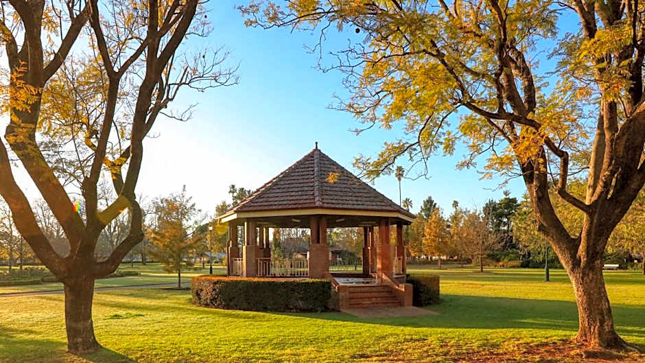 Blue Diamond Motor Inn