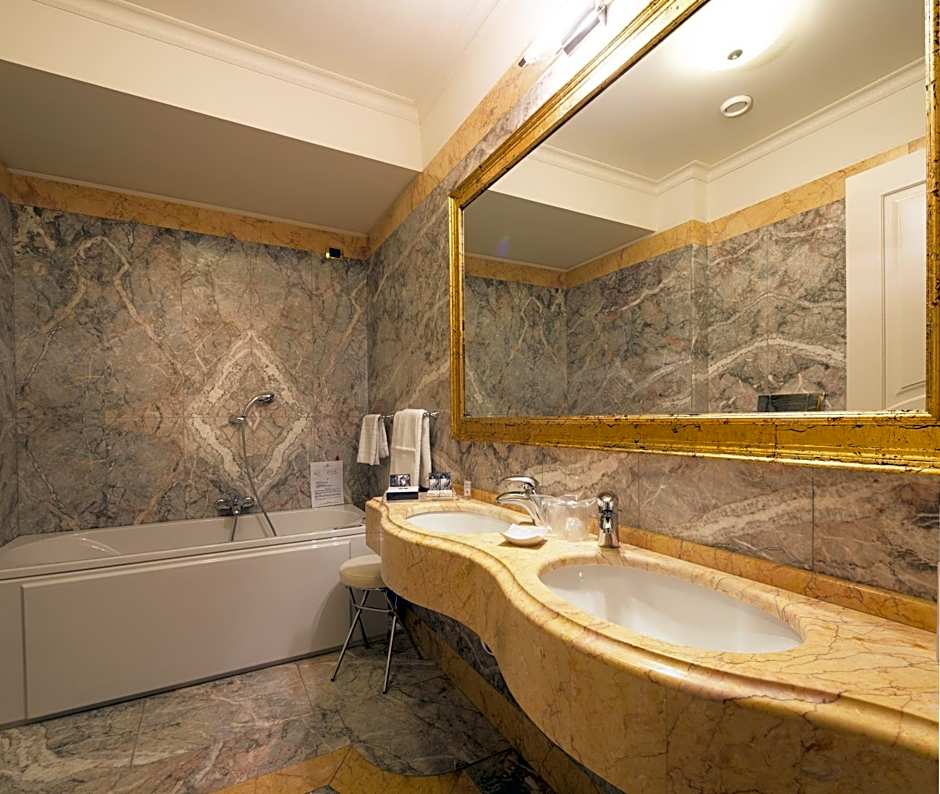 Grand Hotel Visconti Palace