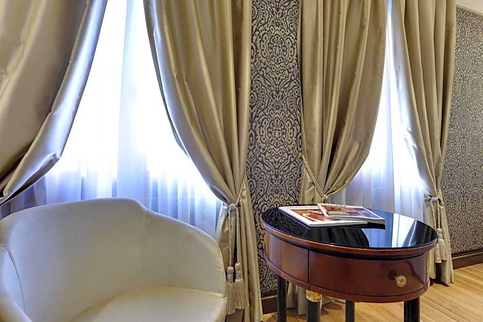 Hotel Dona Palace