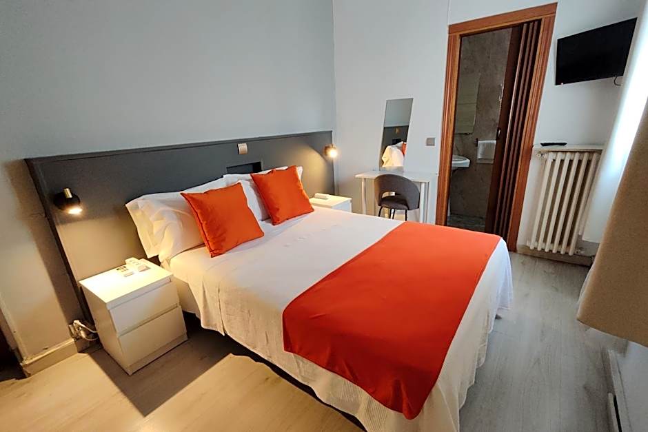 Hostal Cervantes