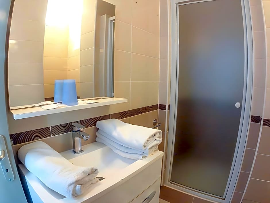 Hotel Ariana
