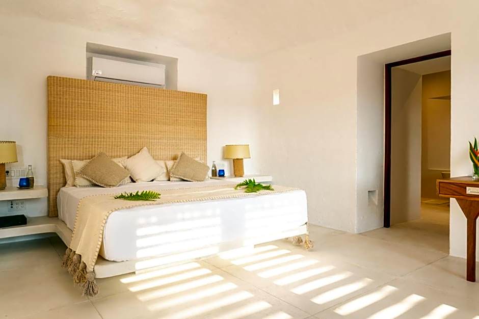 Playa Rosa Bungalows Careyes