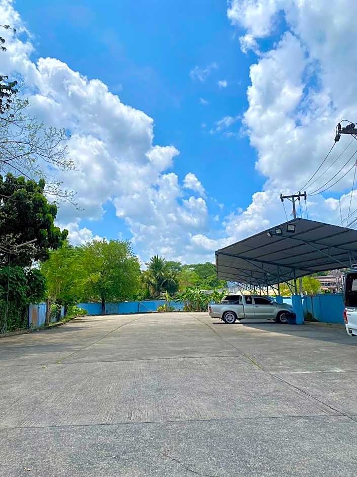 Centerpoint Hotel