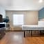 Extended Stay America Select Suites - Panama City - Callaway