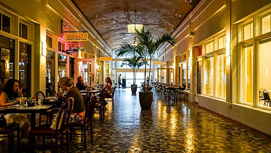 The Banyan Hotel Fort Myers, Tapestry Collection by Hilton