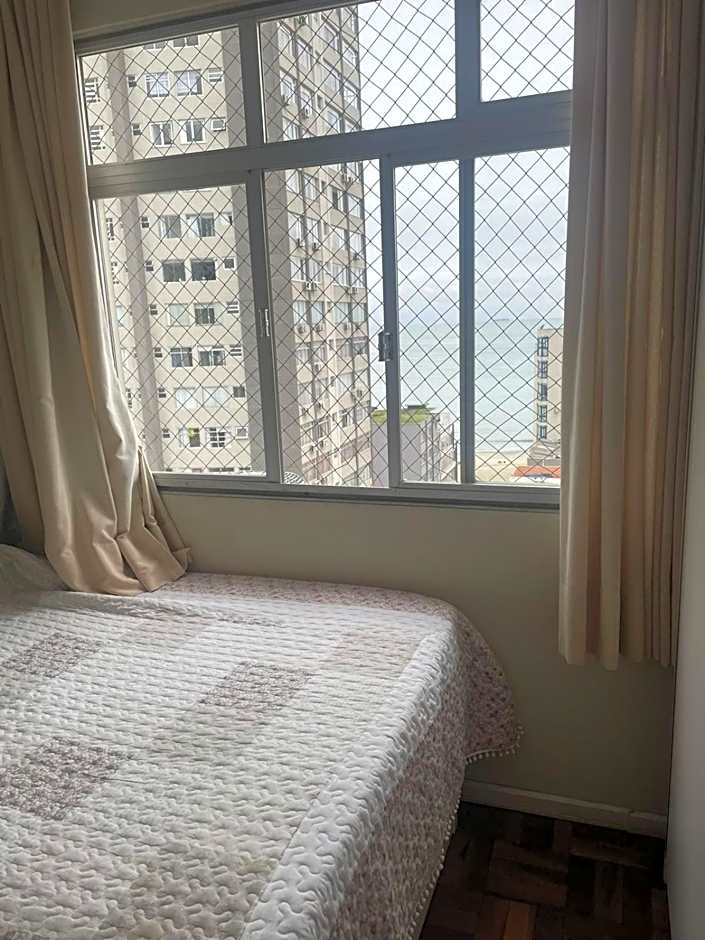 APTO CALÇADÃO CENTRAL! a PASSOS DA PRAIA