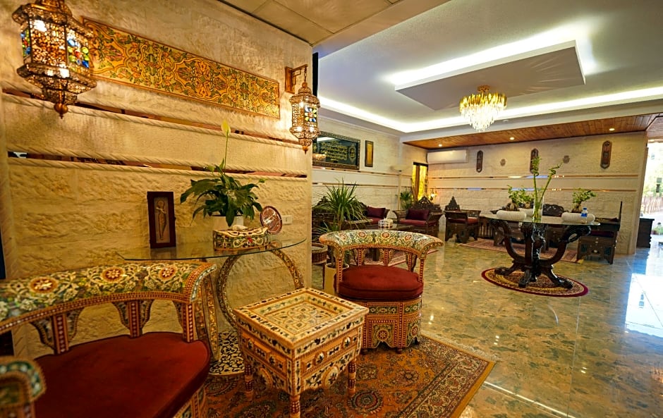 petra plaza hotel