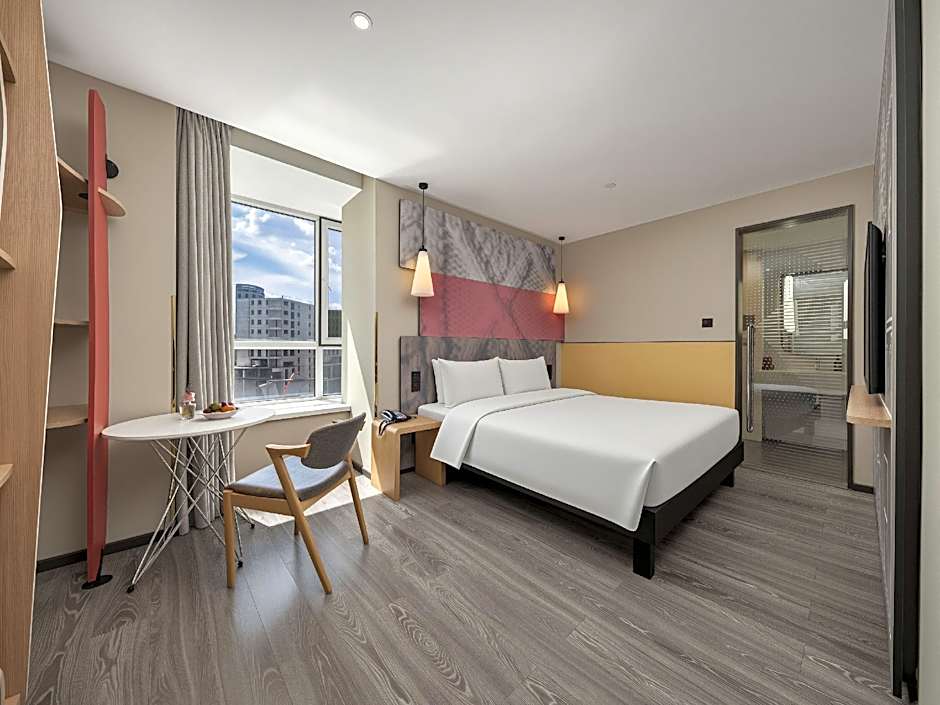 Ibis Harbin West Railway Station Wanda plaza hotel