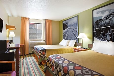 2 Queen Beds Non-Smoking