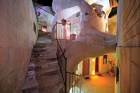 Adelya Cave Hotel