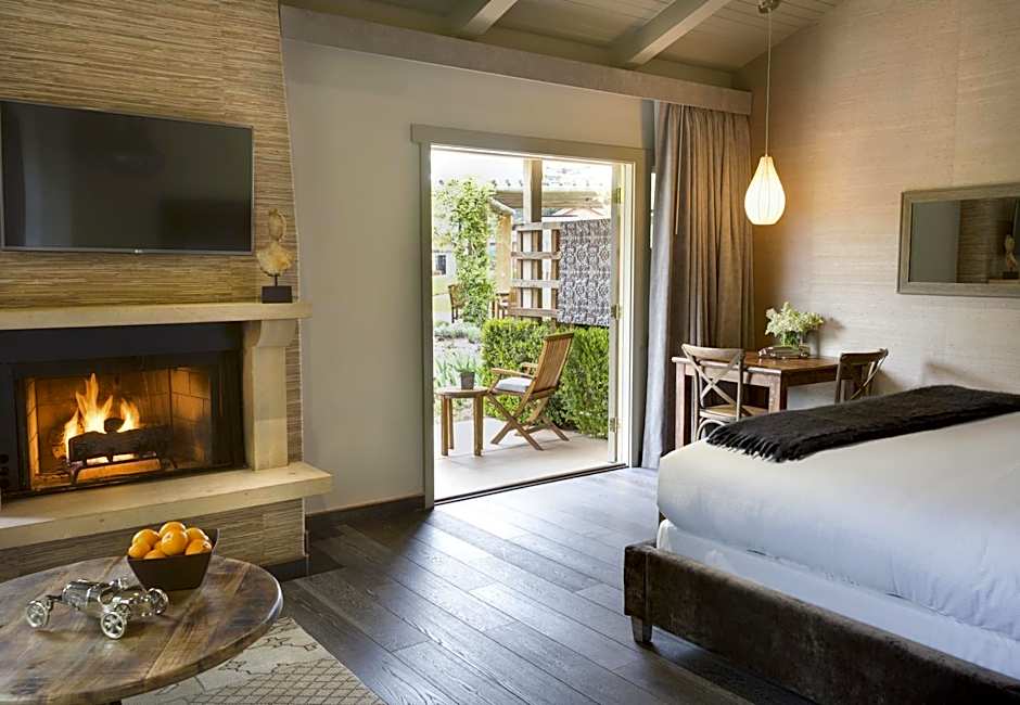 Photo 1 of 4 of Luxury Spa 1 King Bed