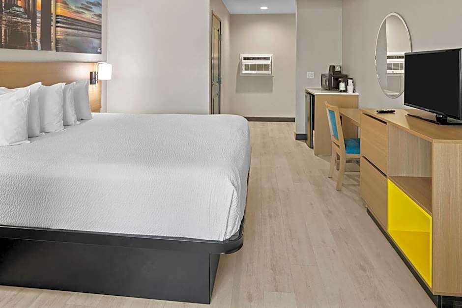 Days Inn by Wyndham San Diego-East/El Cajon