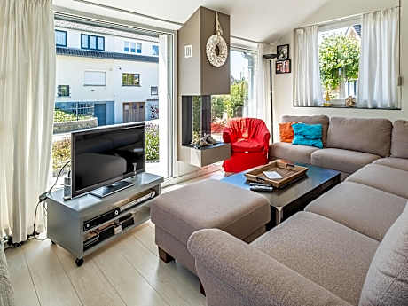 Villa in Koksijde with Sunny Terrace