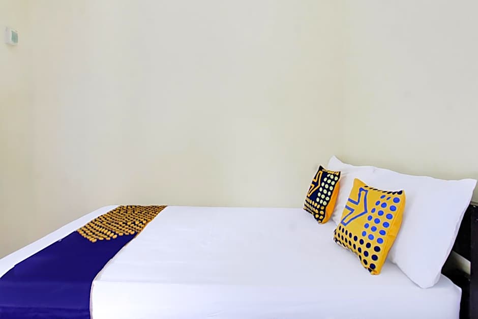 OYO Life 93155 Wisma Sarah