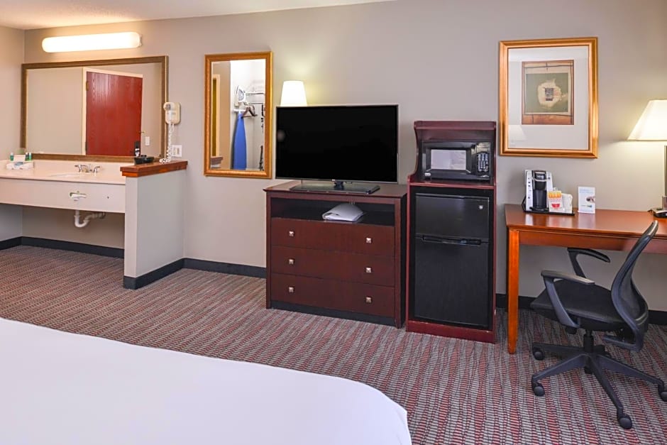 Holiday Inn Express Hotel & Suites North Little Rock, an IHG Hotel