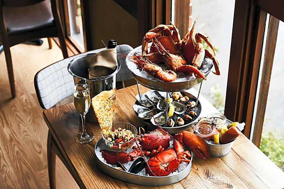 Kimpton Riverplace Hotel By IHG