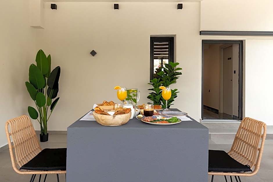 Costa De Luxe Suites