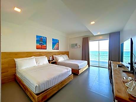 Premiere Quadruple Room with Sea View