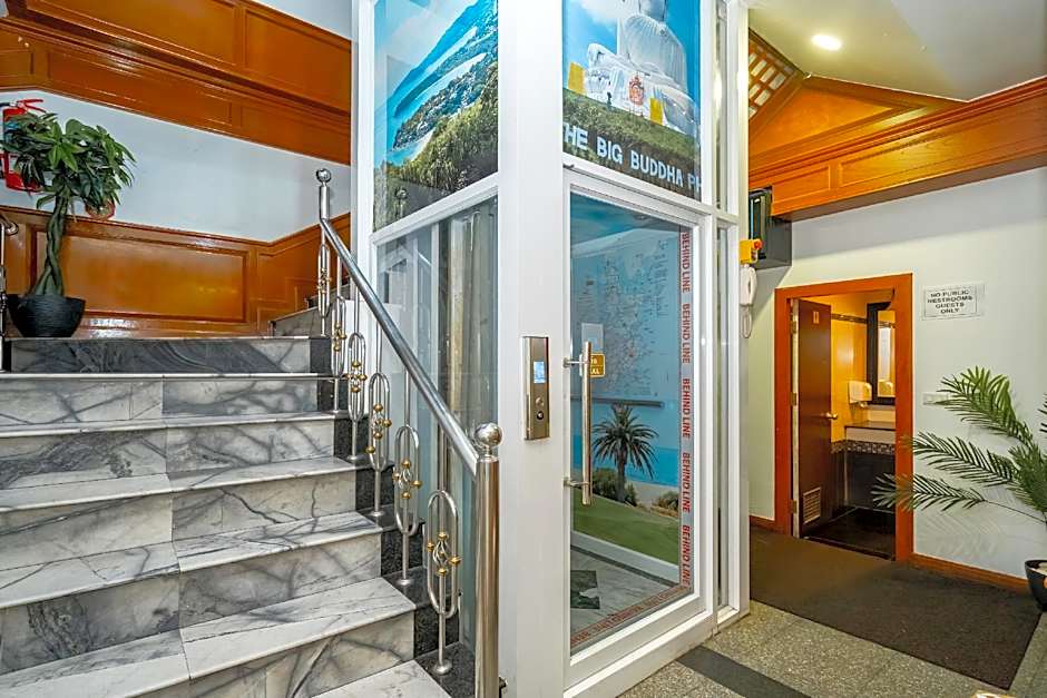 Patong Social Hotel and Restaurant