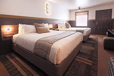 Queen Room with Two Queen Beds - Ground Floor