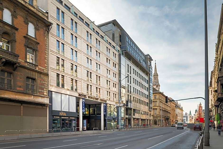 Exe Budapest Center