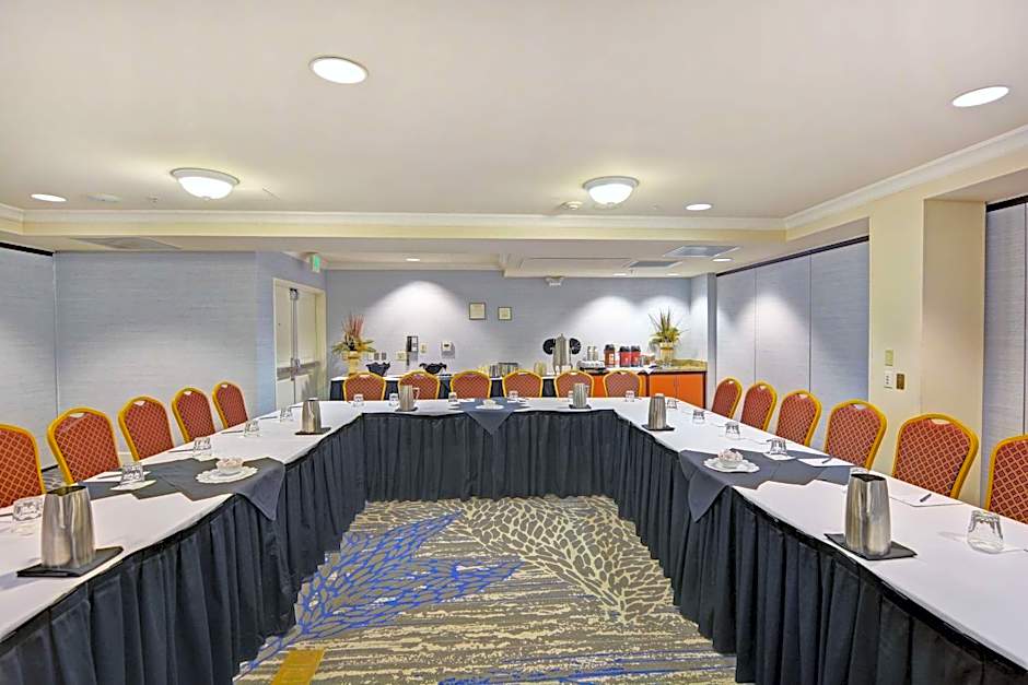 Embassy Suites By Hilton Valencia