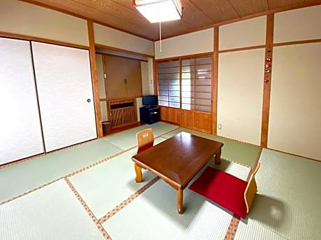 Triple Room with Shared Bathroom