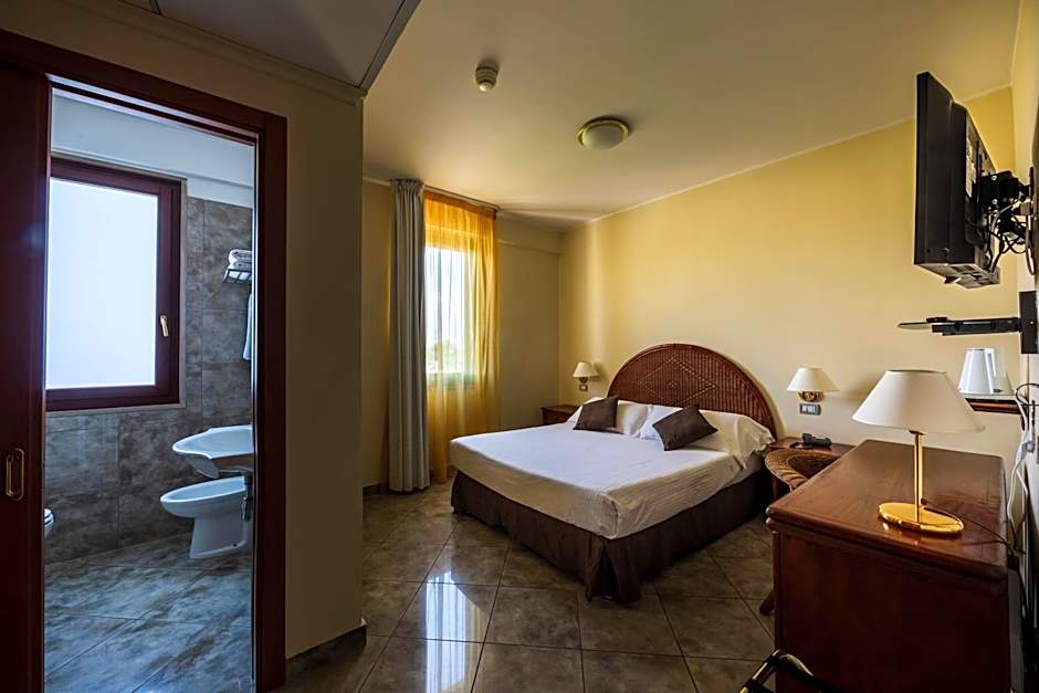 Hotel Ara Solis