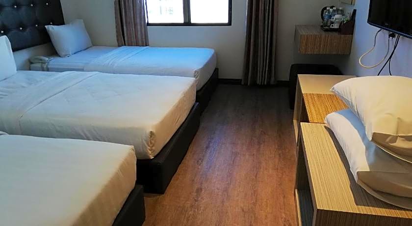 Ease Hotel